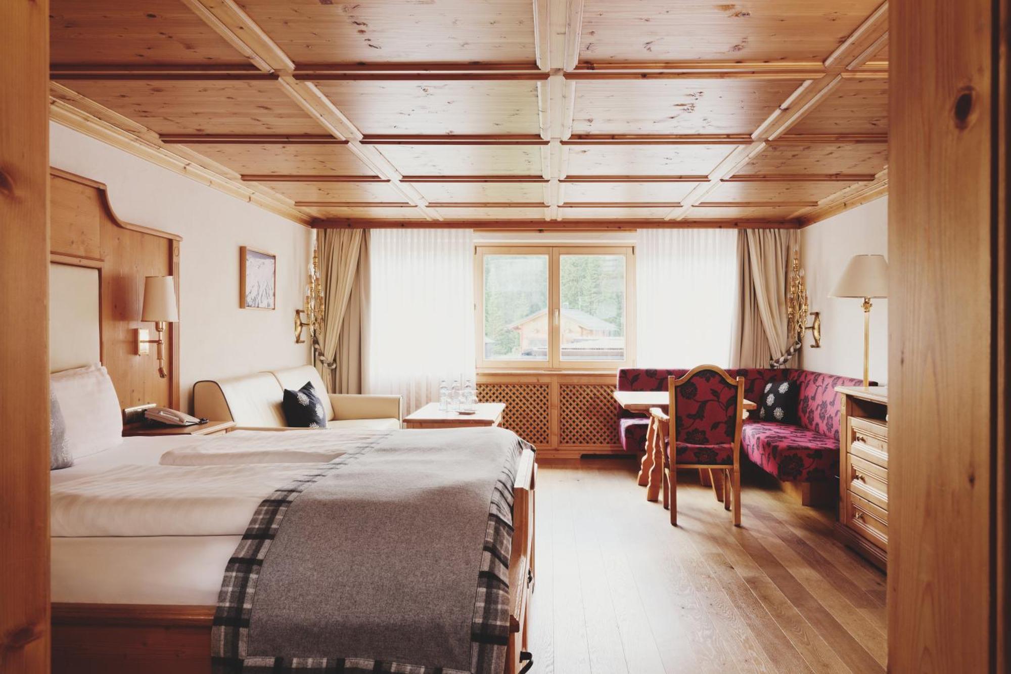 Burg Hotel Oberlech Exteriér fotografie
