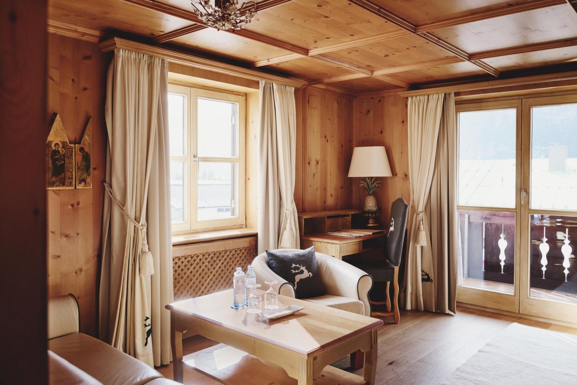 Burg Hotel Oberlech Exteriér fotografie